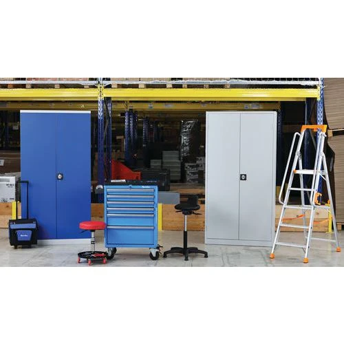 Tool Trolley - 6/7 Drawers - Perforated Sides & Bottle Tray - Manutan 7 Tool Trolley - 6/7 Drawers - Perforated Sides & Bottle Tray - Manutan - Image 5